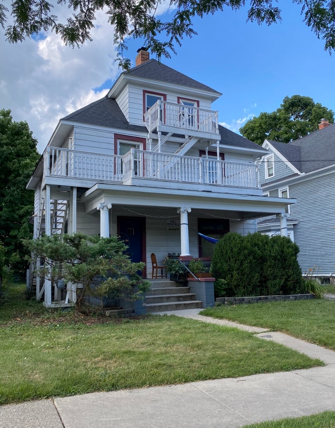 917 E. Ann - 917 E Ann St