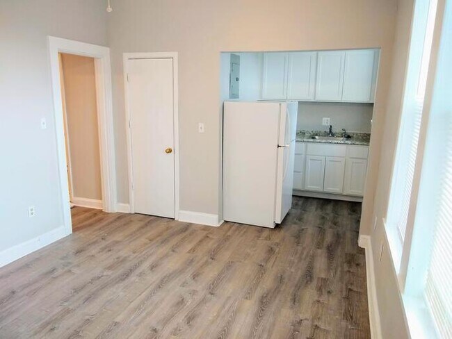 Foto del edificio - 3513 13th St NW