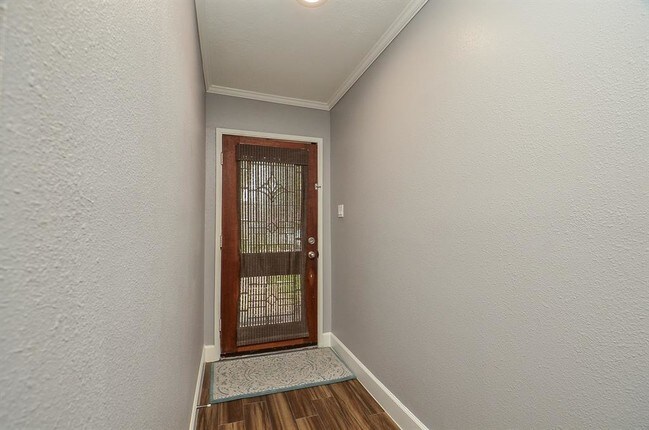 Building Photo - 7514 Trabajo Dr