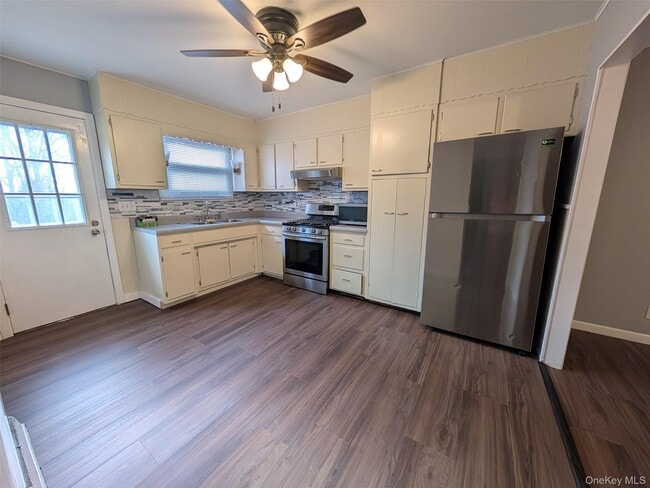 Foto del edificio - 70 Jogee Rd