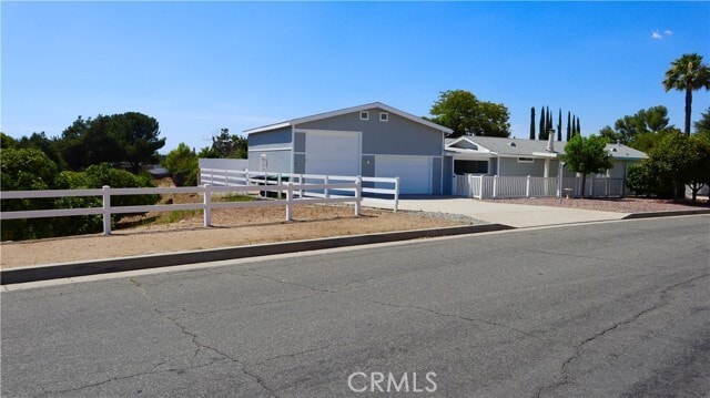 Foto del edificio - 34475 Wheelbarrow Ln