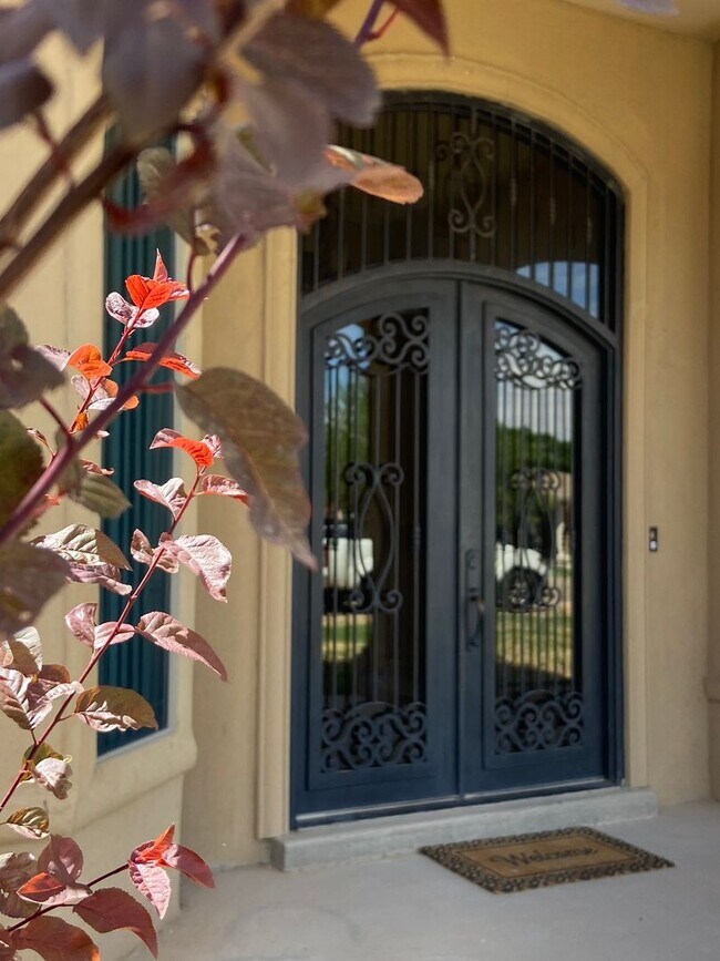 Building Photo - HOME FOR RENT IN CLINT