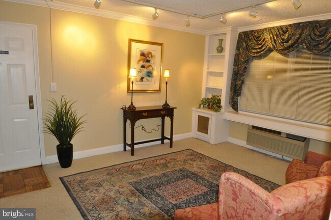 Foto del edificio - 1612 W Abingdon Dr