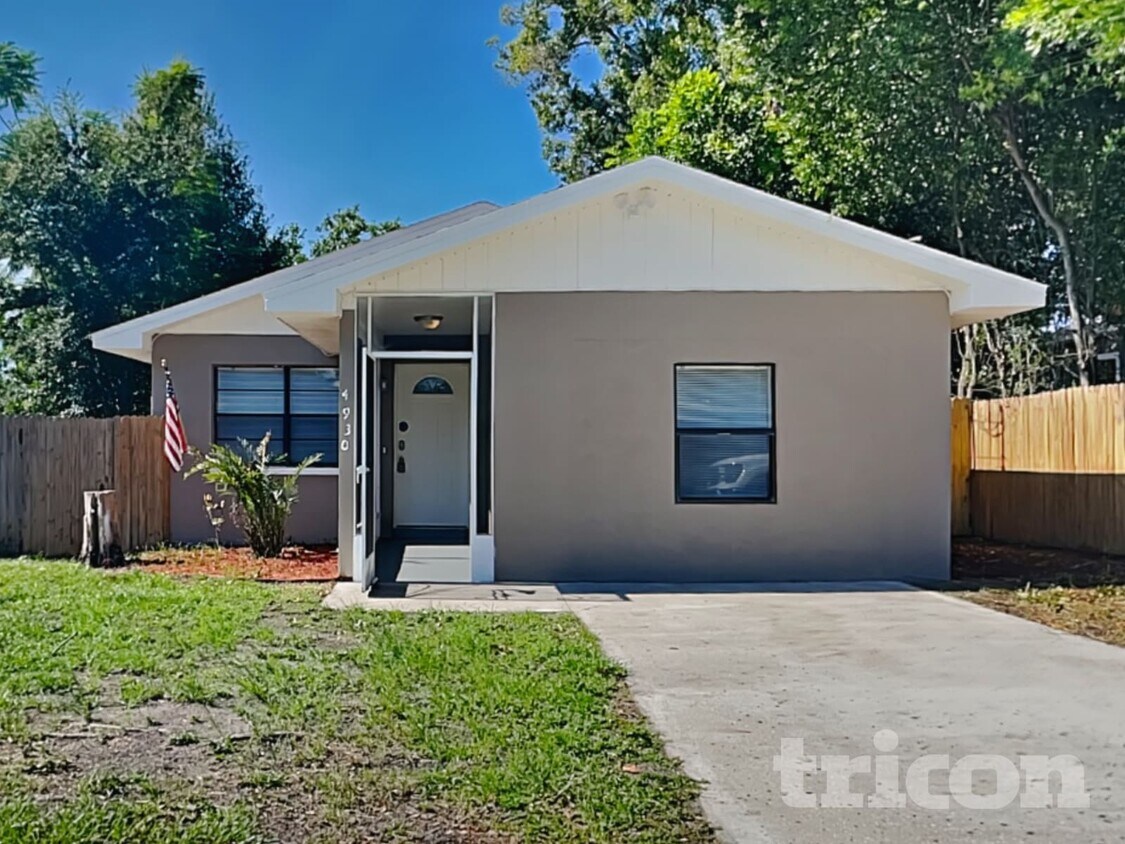 Foto principal - 4930 44th Ave N