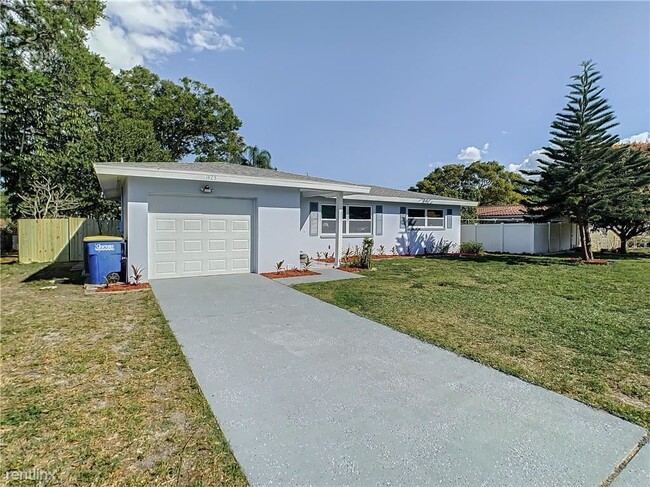 Building Photo - 3 br, 2 bath House - 1425 S Betty Ln