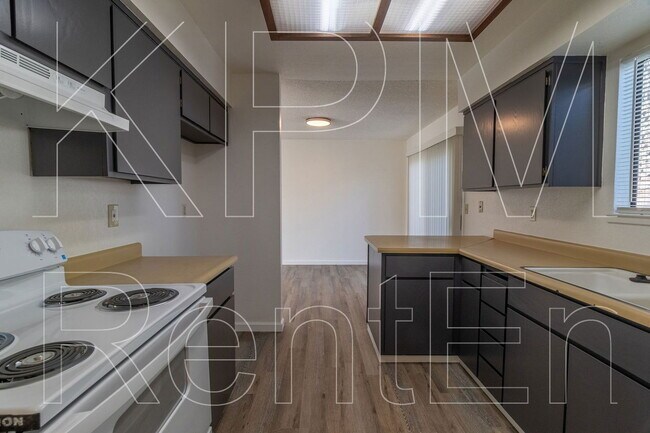 Foto del edificio - 8413 Neubourg Dr