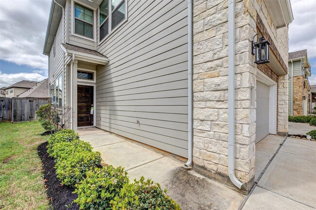 Building Photo - 2511 Manor Valley Ct