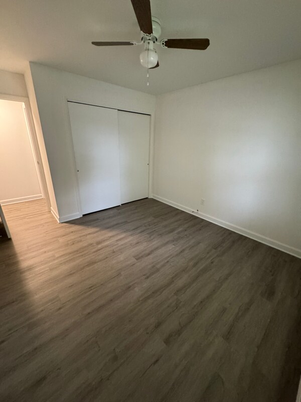 Foto del edificio - 717 W Oakley Ave