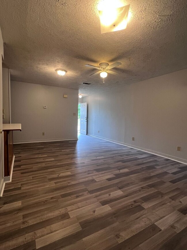 Building Photo - Brown Investments Duplex