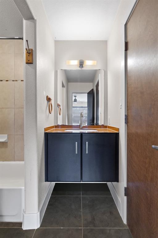 Foto del edificio - 1101 Grove Blvd