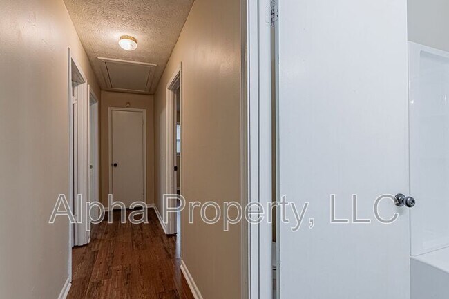 Foto del edificio - 5 Rawood Dr