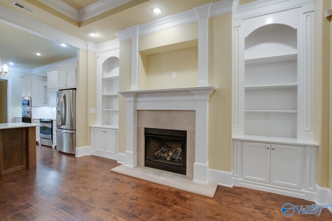 Building Photo - 8599 Bellewood Ln NW