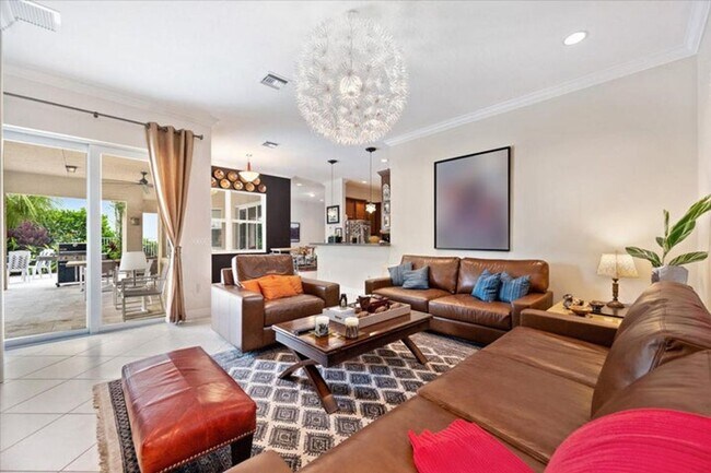 Foto del edificio - 8152 Butler Greenwood Dr