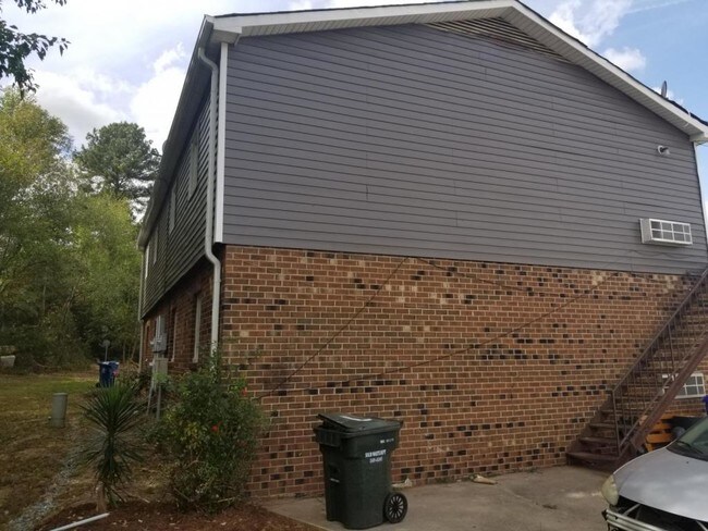 Building Photo - 9-D Welch Pl, 27707