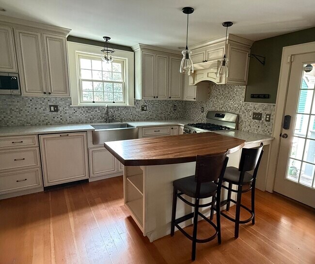 Foto del edificio - 336 Dedham St