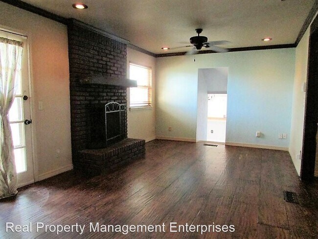 Building Photo - 3 br, 2.5 bath House - 4700 NW 59th Terr