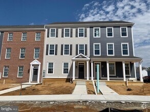 Building Photo - 852 Mapleton Ave