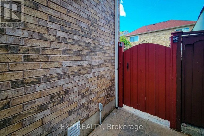 Photo du bâtiment - 14 White Rd