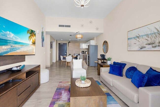 Building Photo - 111 N Ocean Dr