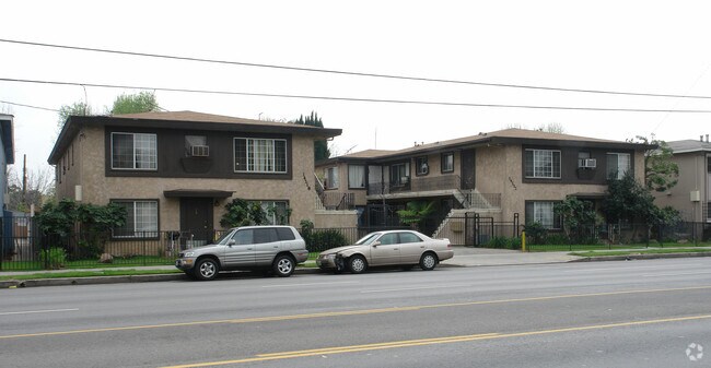 Foto del edificio - 14218 Sherman Way