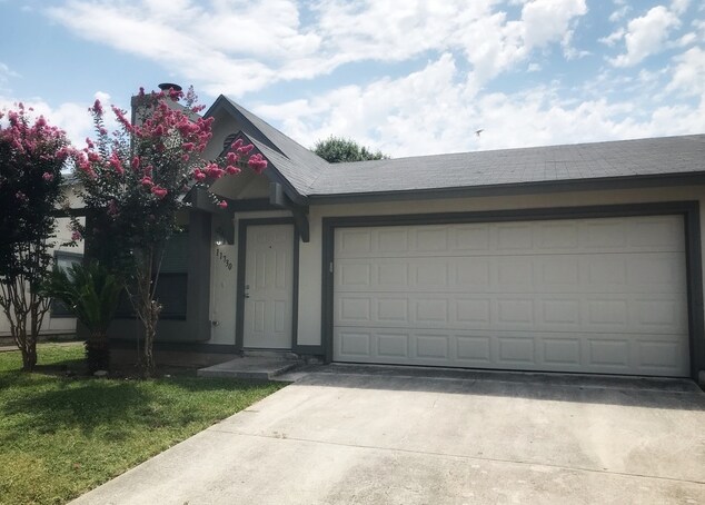 Building Photo - 3bed/2bath Super Cute House for Rent! Avai...