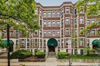 Building Photo - 380 Riverway