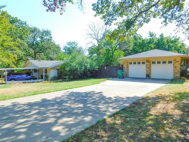Building Photo - 2433 Kayewood Dr