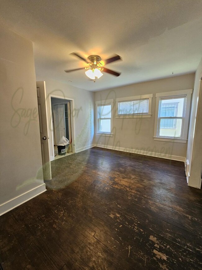 Building Photo - BEAUTIFUL 2-STORY HOME!!!