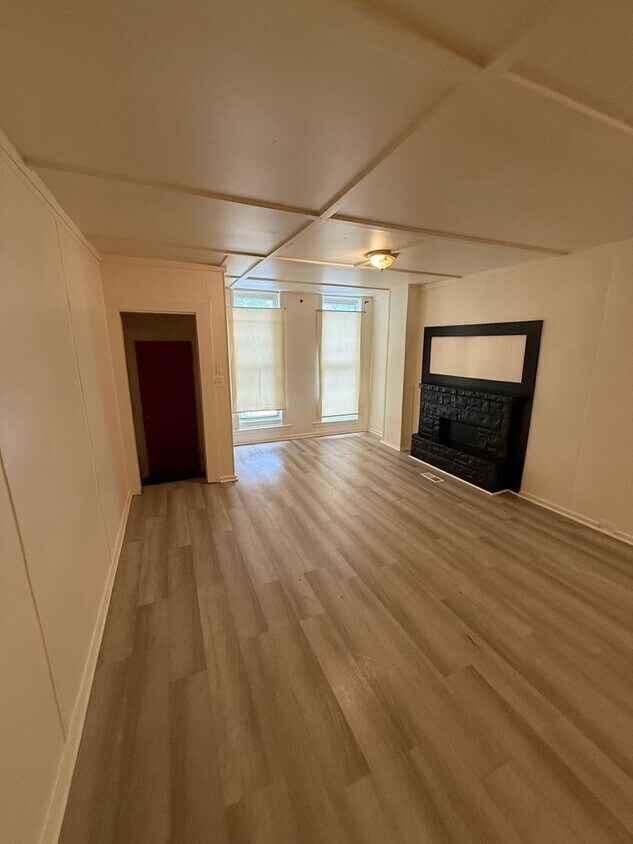 Foto principal - 220 N Luzerne Ave