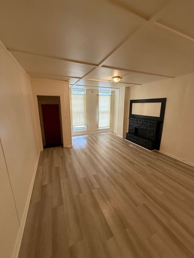 Photo - 220 N Luzerne Ave Townhome