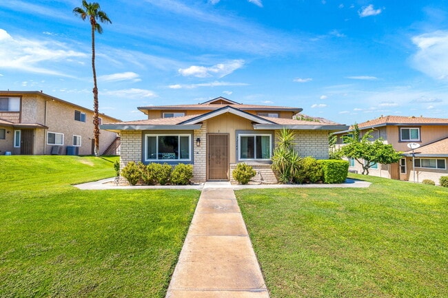 Building Photo - 72546 Edgehill Dr