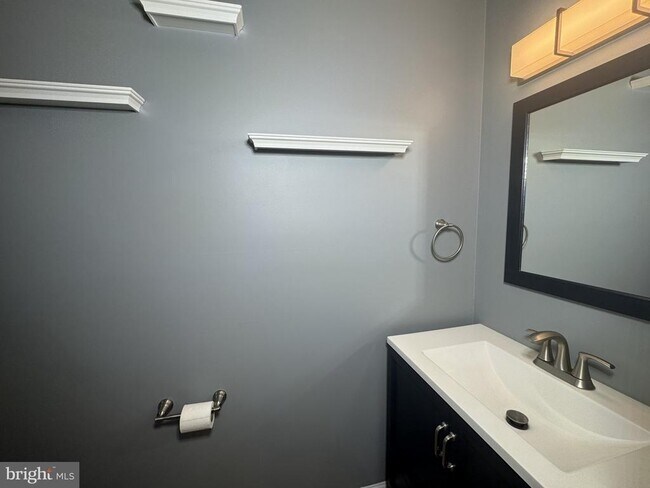 Foto del edificio - 832 Woodchuck Ln