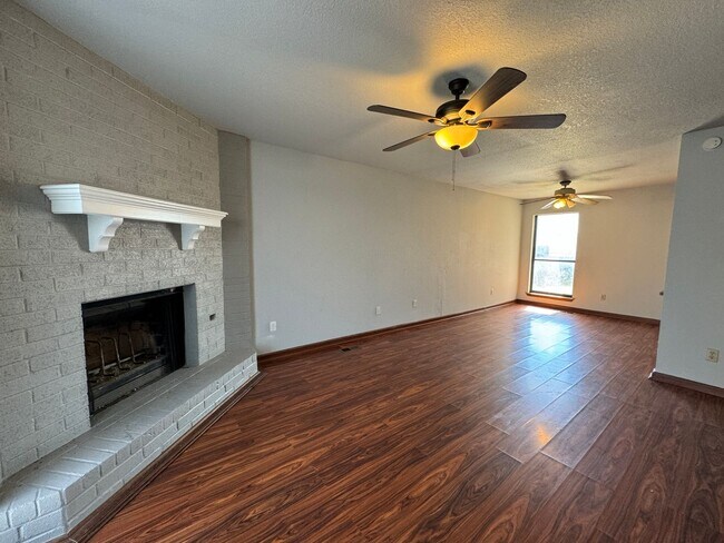 Foto del edificio - 3 bedroom 2 bath townhome for rent in NE OK