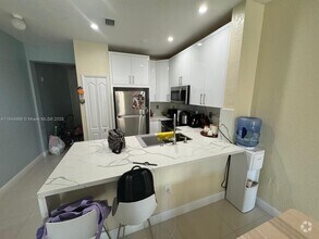 Building Photo - 17620 NW 73rd Ave