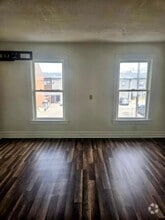 Building Photo - 322 N 14th St