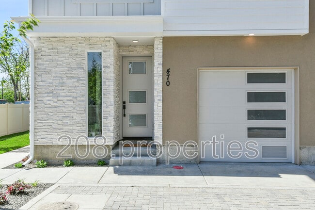 Foto del edificio - 486 E Violets Cv Ln