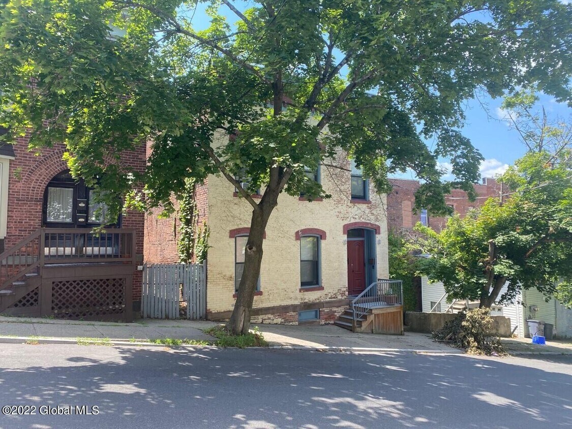 Primary Photo - 909 Jacob St