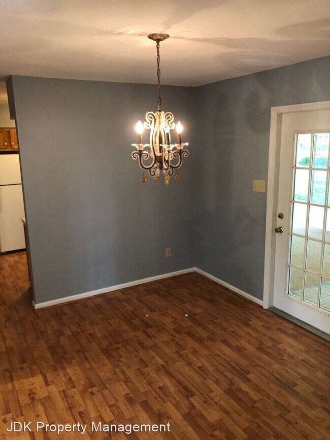Building Photo - 3 br, 2 bath House - 208 Belle Ct