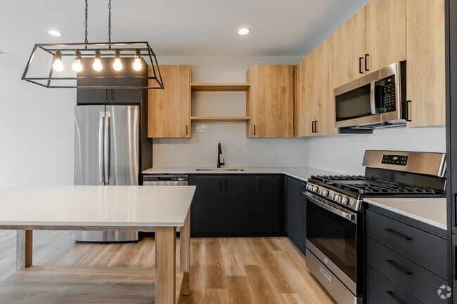 1BR, 1BA - 722-742SF - Kitchen - 4 North Apartments