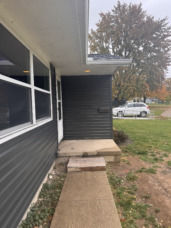 Building Photo - 12-14 Grove Ct