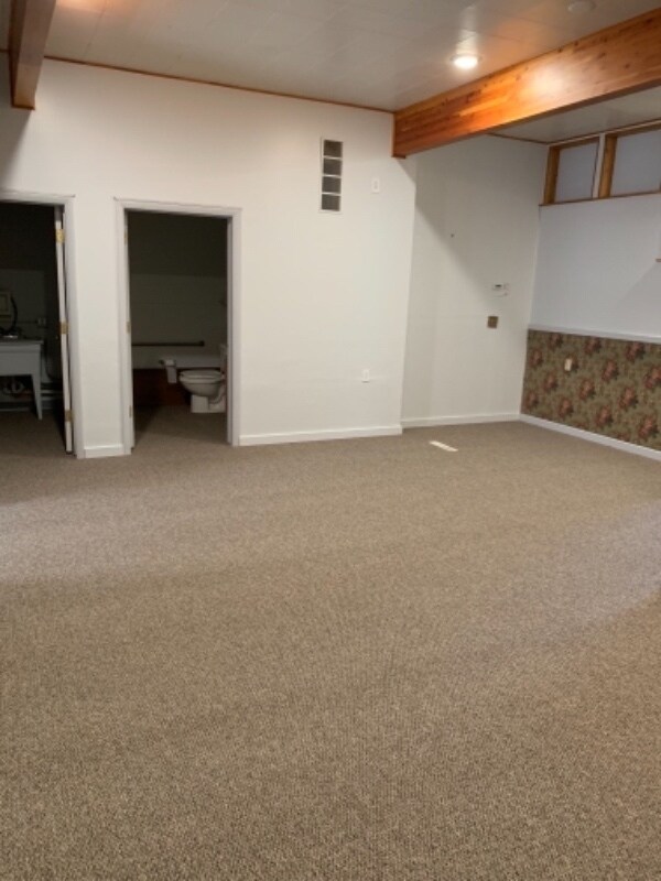 Foto del edificio - 11 S Woodard Ave