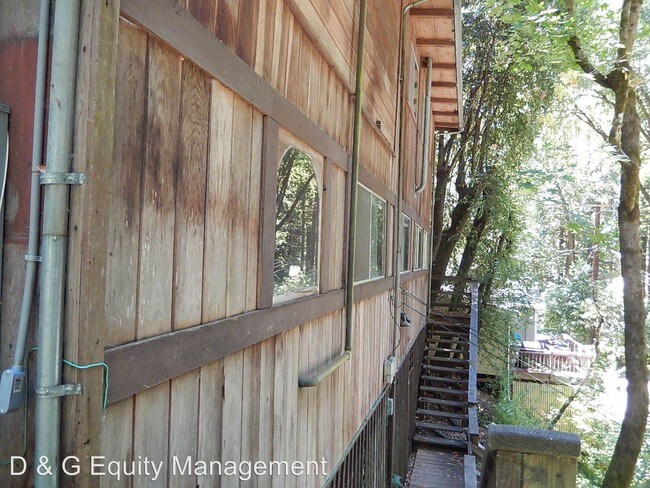 Building Photo - 11075 Dell Ave