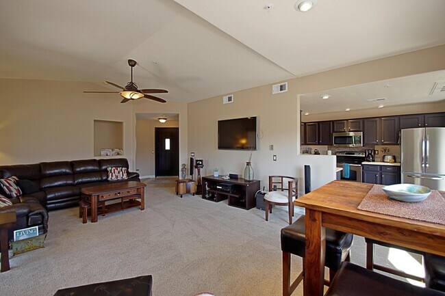 Foto del edificio - 16801 N 94th St