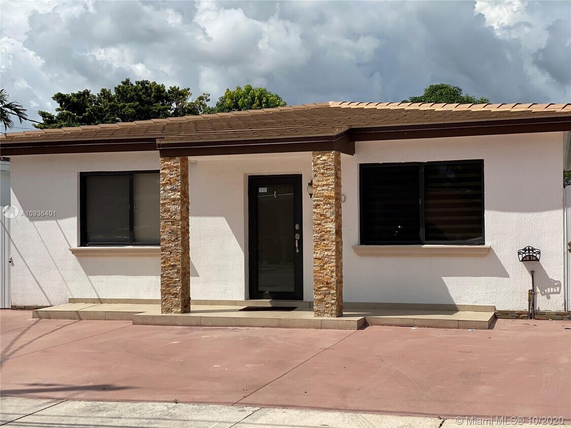 Primary Photo - 550 NW 58th Ave