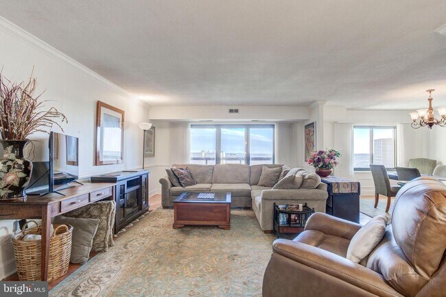 Foto del edificio - 307 Yoakum Pkwy