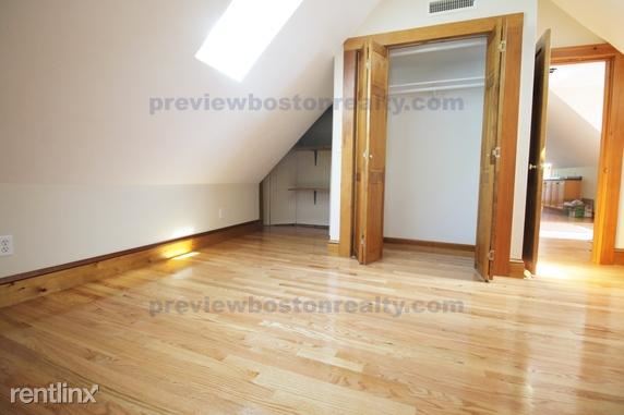 Building Photo - 147 Brown St