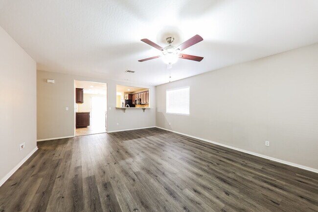Building Photo - 15955 W Winchcomb Dr