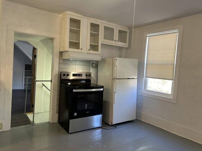 Foto del edificio - 294 Pleasant St