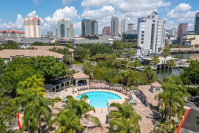 Photo - 705 Mainsail Dr Townhome