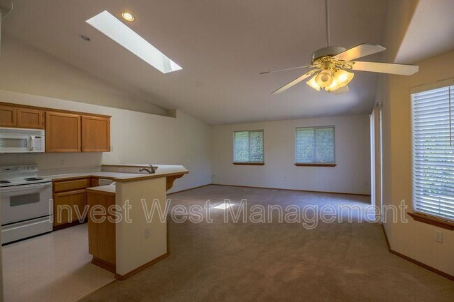 Foto del edificio - 116 NE 146th St